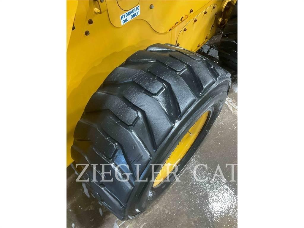 CAT 246D3 Minicarregadeiras