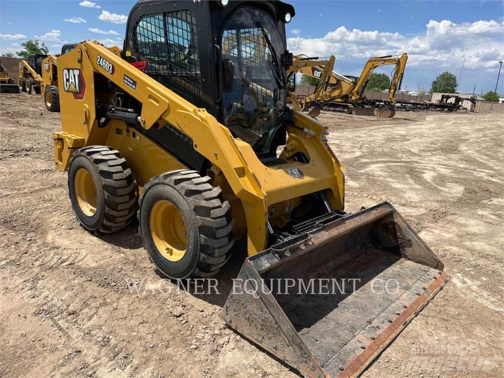 CAT 246D3 Minicarregadeiras