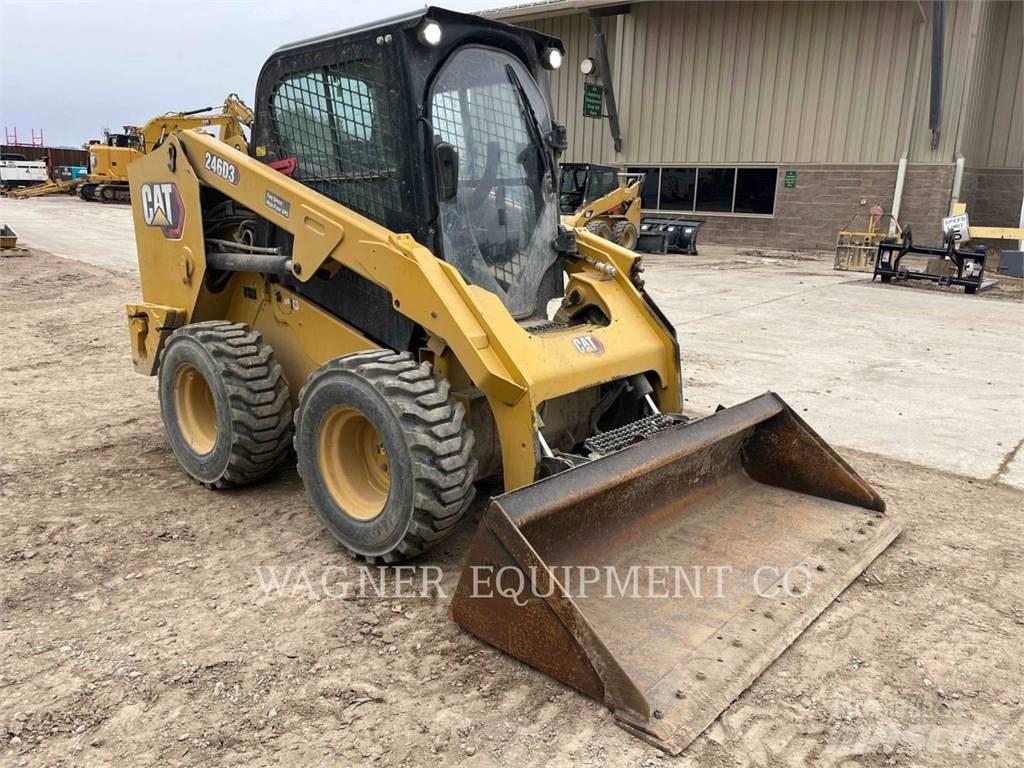 CAT 246D3 Minicarregadeiras