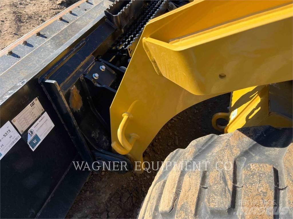 CAT 246D3 Minicarregadeiras