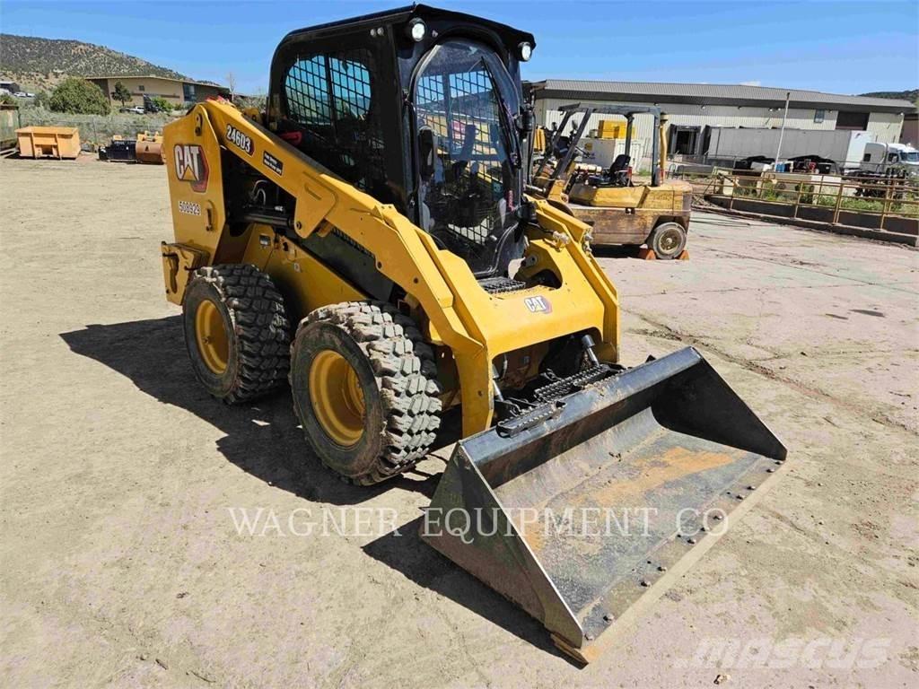 CAT 246D3 Minicarregadeiras