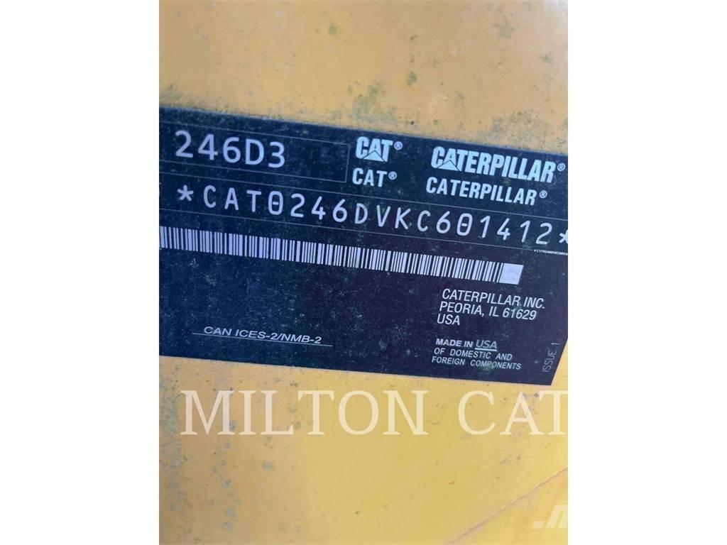CAT 246D3 Minicarregadeiras