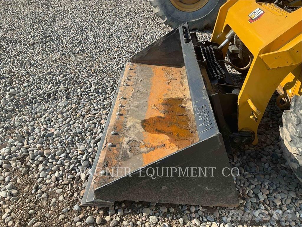 CAT 246D3 Minicarregadeiras