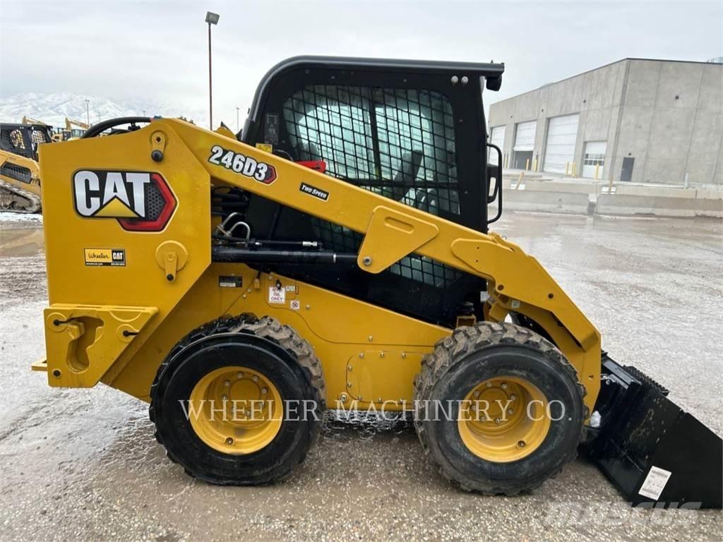 CAT 246D3 C3H2 Minicarregadeiras