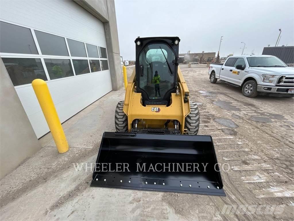 CAT 246D3 C3H2 Minicarregadeiras