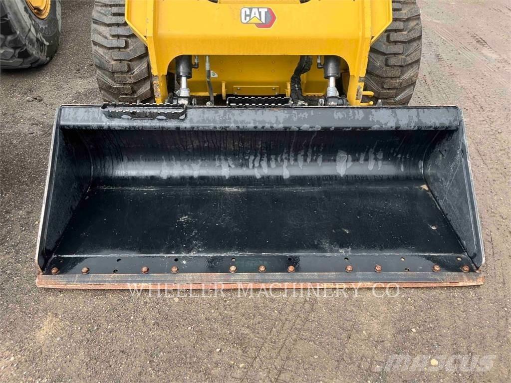 CAT 246D3 C3H2 Minicarregadeiras