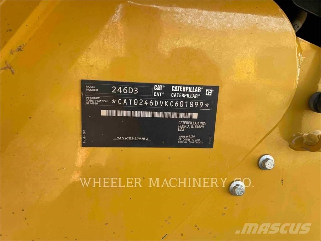 CAT 246D3 C3H2 Minicarregadeiras