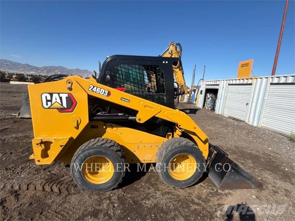 CAT 246D3 C3H2 Minicarregadeiras