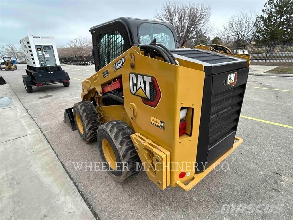 CAT 246D3 C3HF Minicarregadeiras
