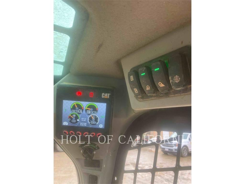 CAT 246D3 HF Minicarregadeiras