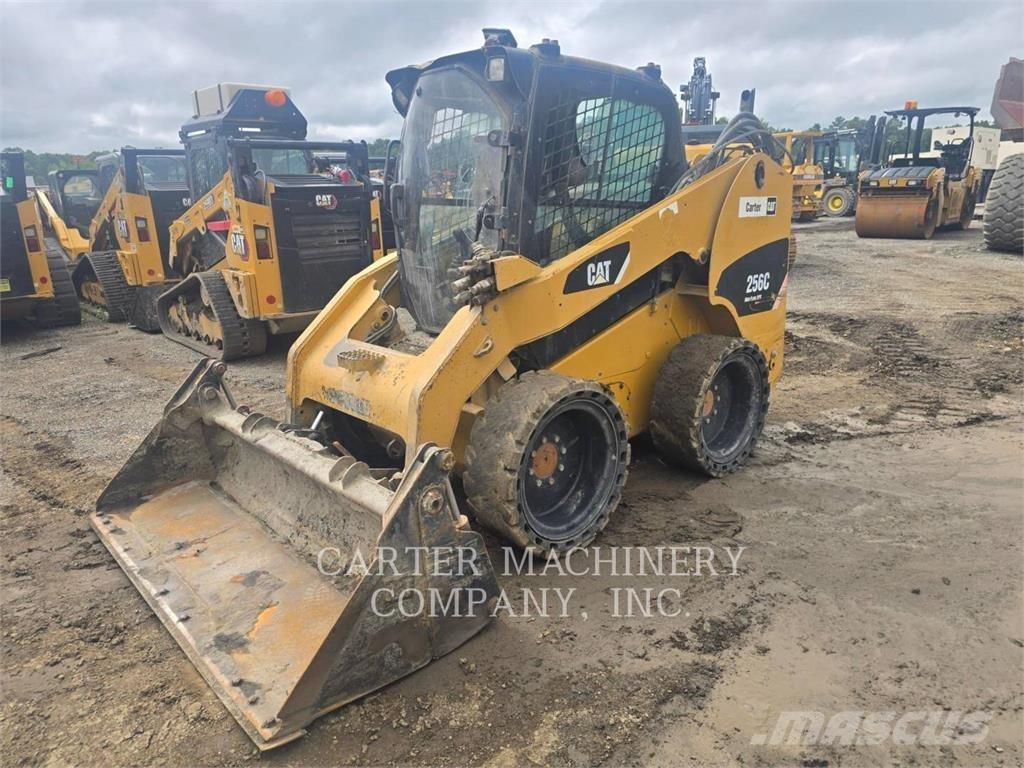 CAT 256C Minicarregadeiras