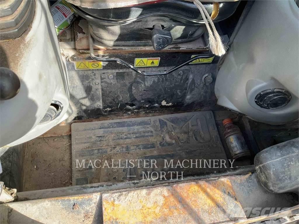 CAT 257B Minicarregadeiras