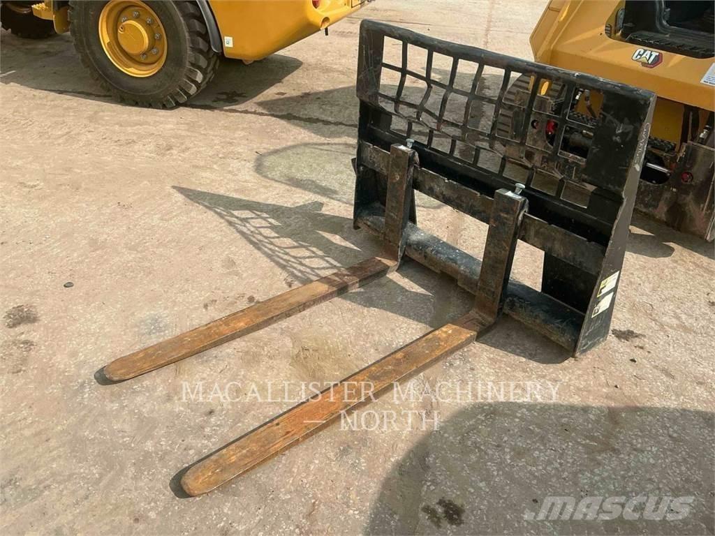 CAT 259D3 AQB Minicarregadeiras