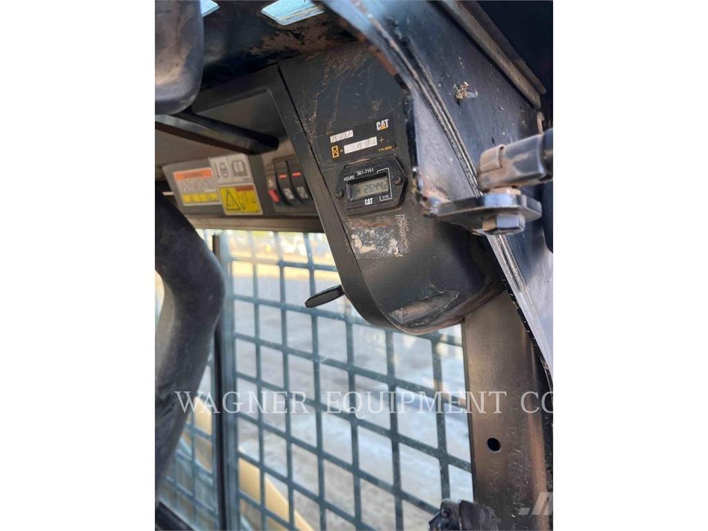 CAT 262B Minicarregadeiras
