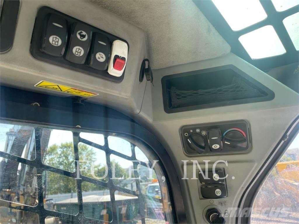 CAT 262D Minicarregadeiras