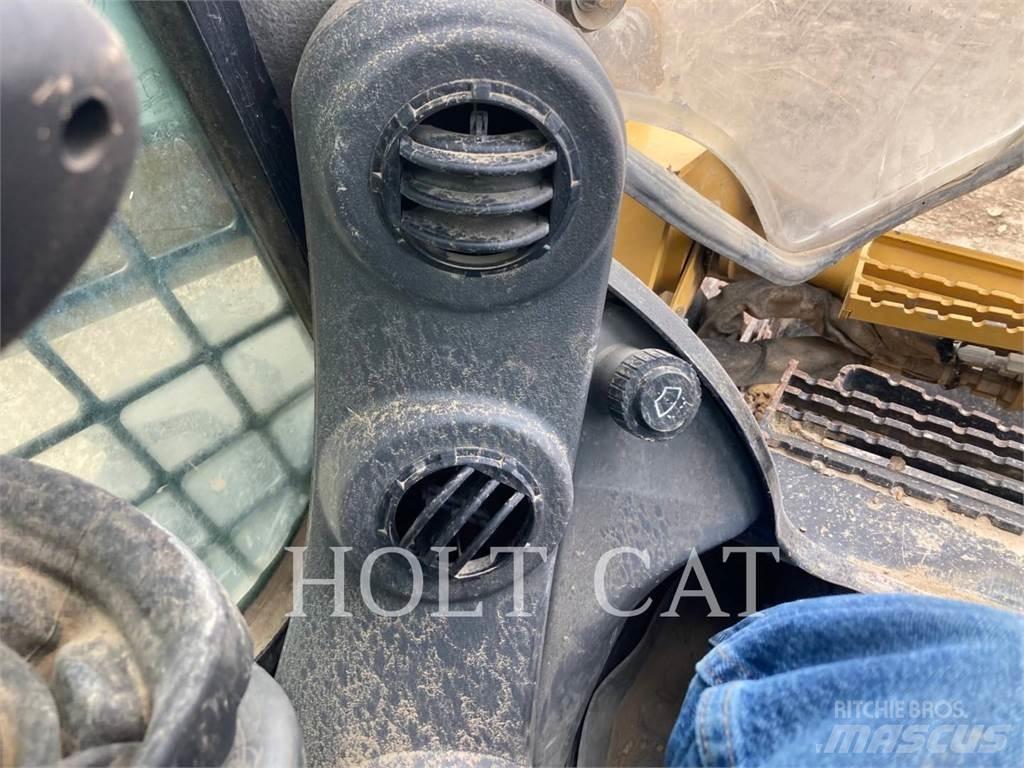 CAT 262D Minicarregadeiras