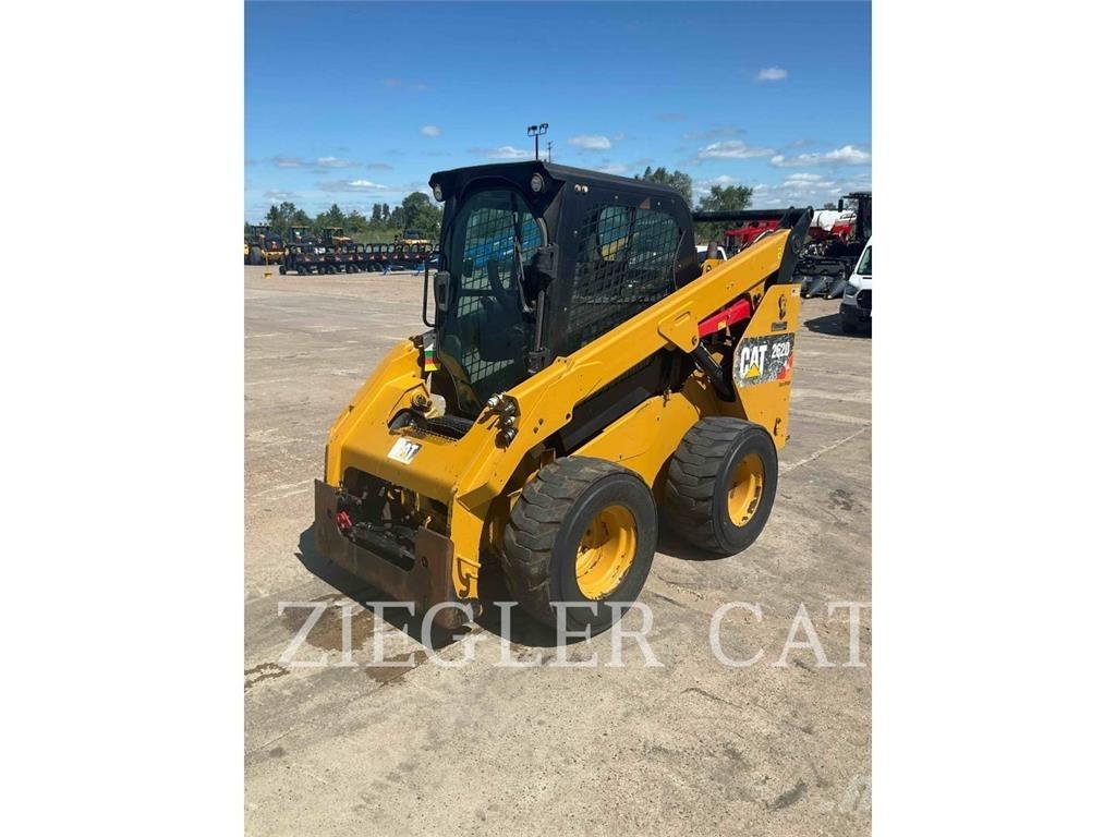 CAT 262D Minicarregadeiras