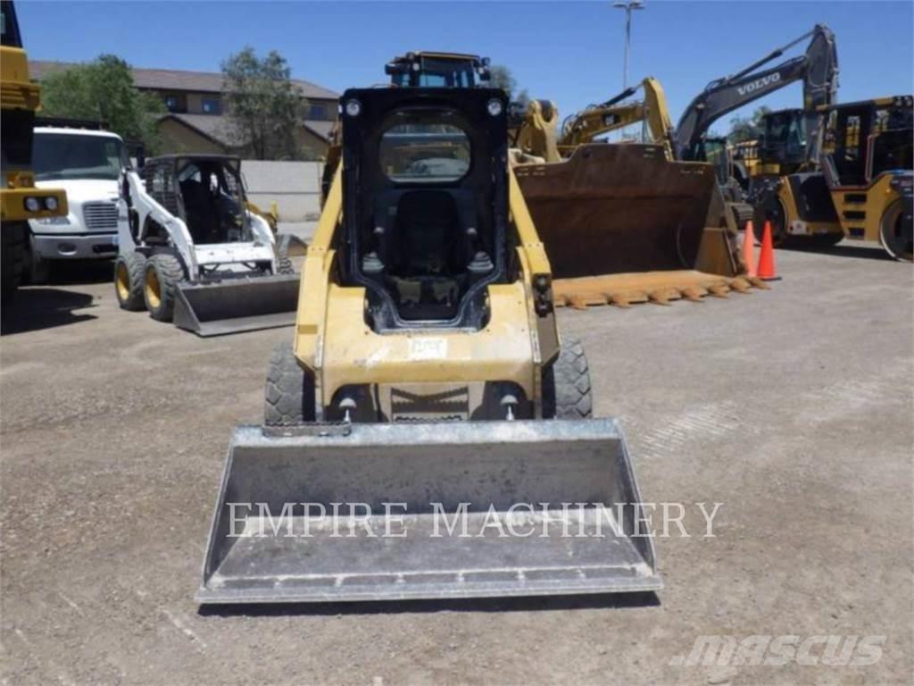 CAT 262D Minicarregadeiras