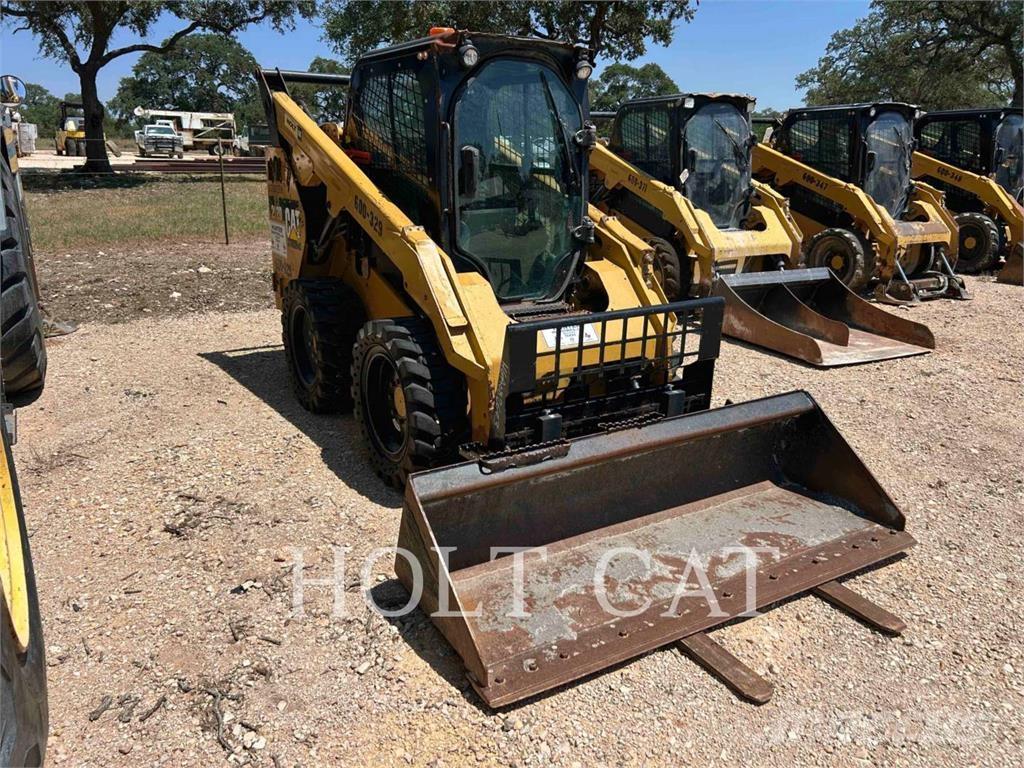 CAT 262D Minicarregadeiras
