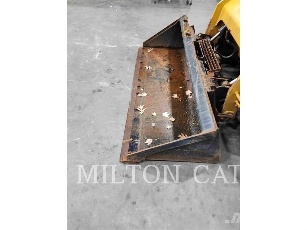 CAT 262D 3 Minicarregadeiras