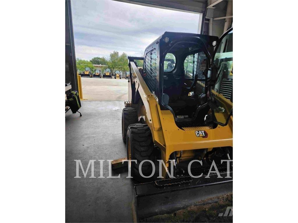 CAT 262D 3 Minicarregadeiras