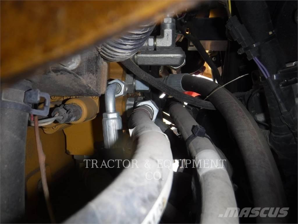 CAT 262D H2CB Minicarregadeiras