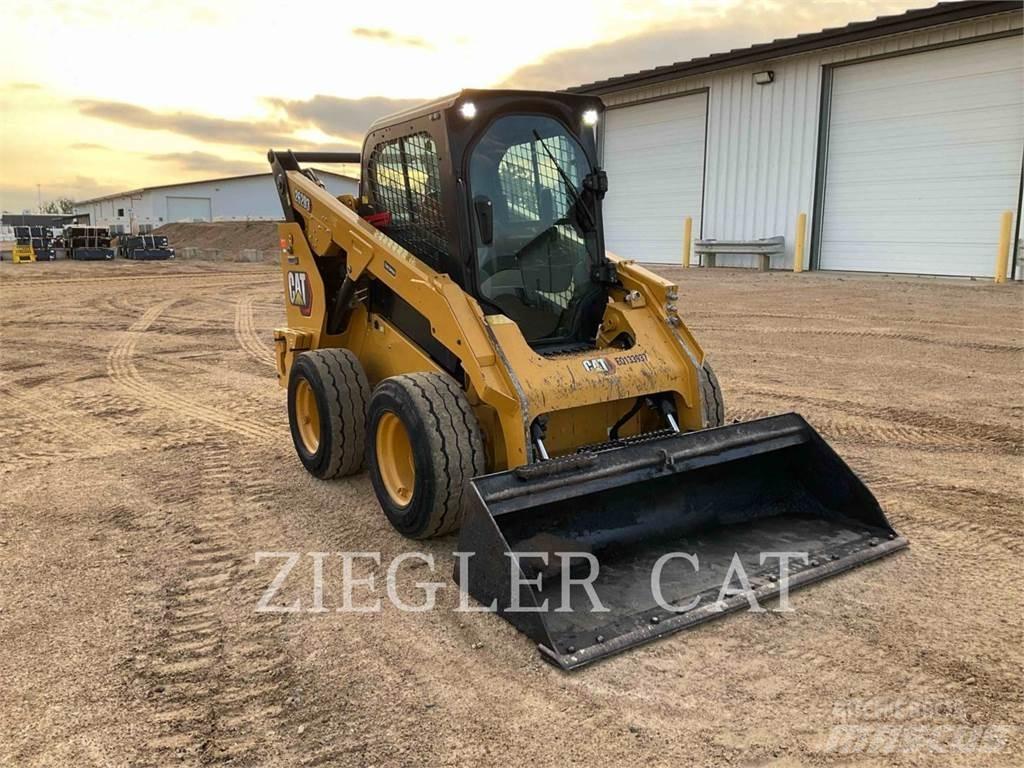 CAT 262D3 Minicarregadeiras
