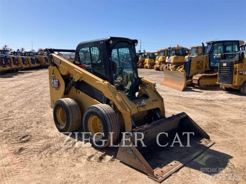 CAT 262D3 Minicarregadeiras
