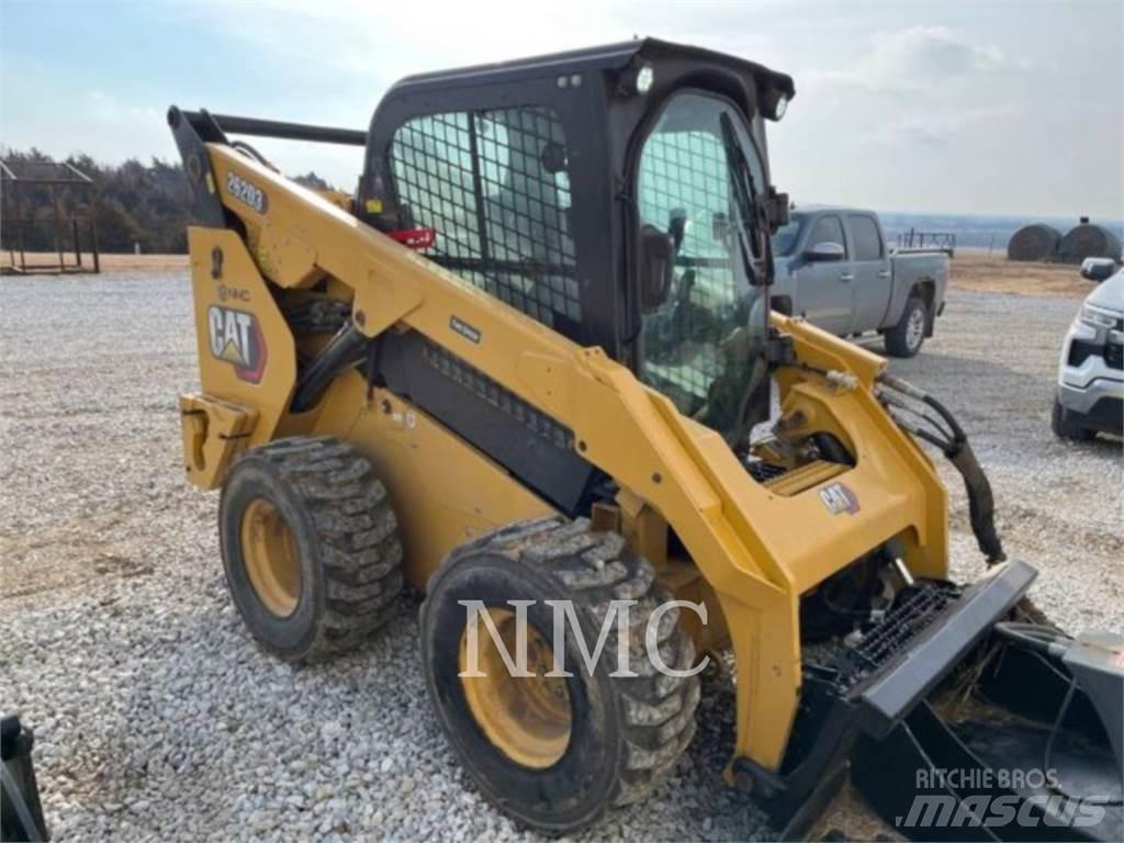 CAT 262D3 Minicarregadeiras