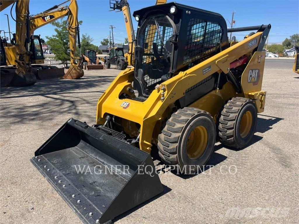 CAT 262D3 Minicarregadeiras