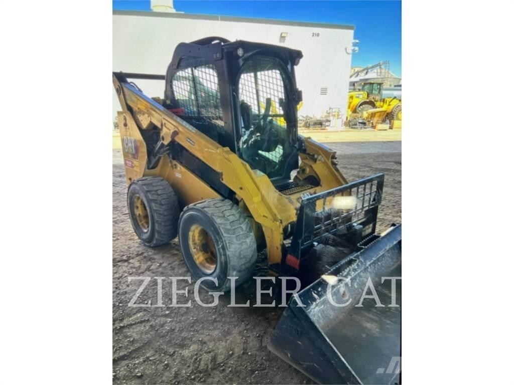 CAT 262D3 Minicarregadeiras