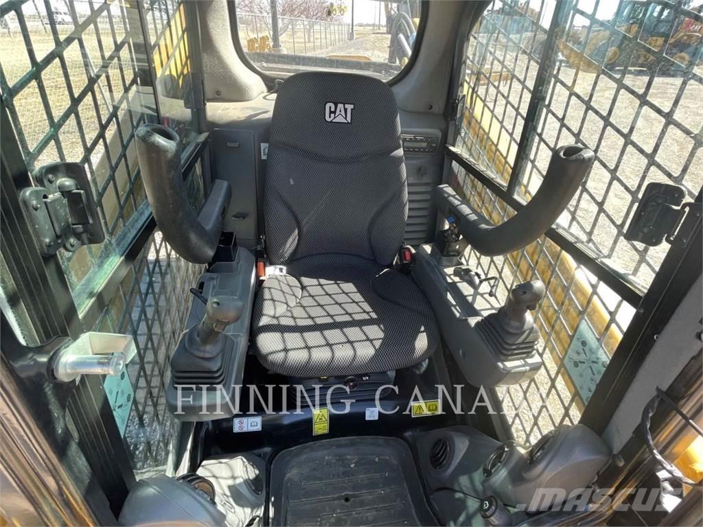 CAT 262D3 Minicarregadeiras