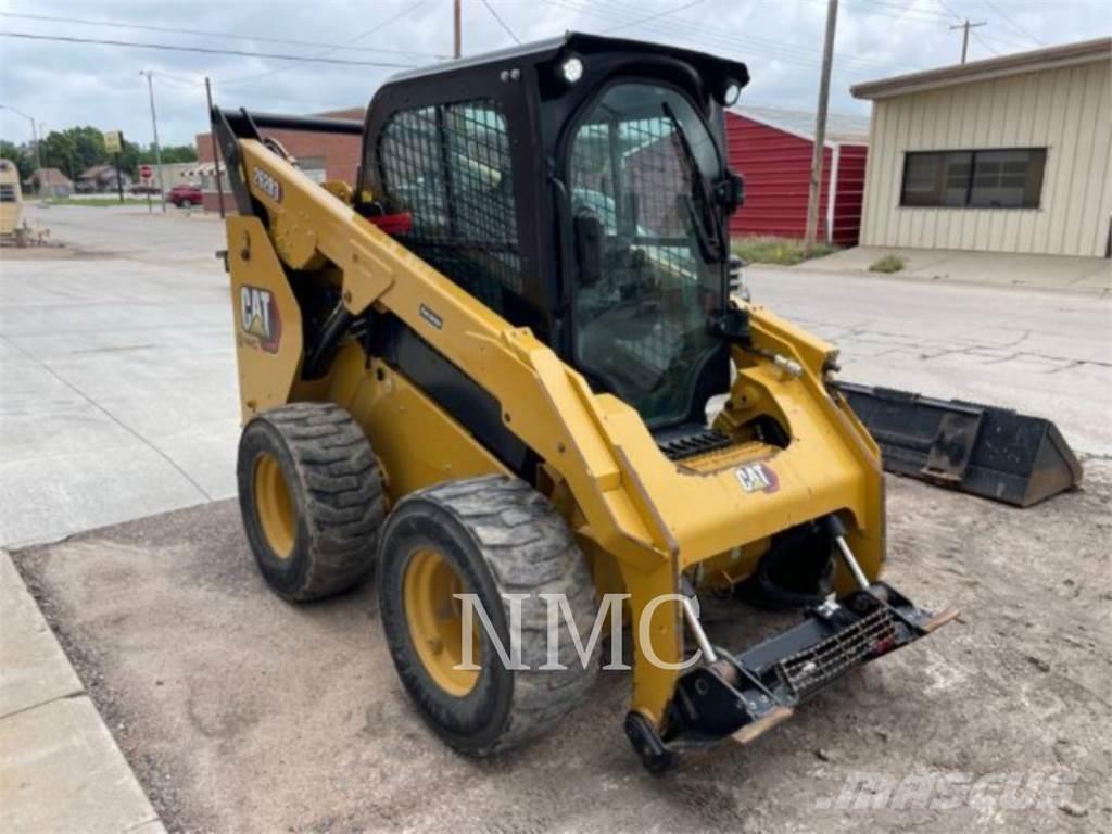 CAT 262D3 Minicarregadeiras