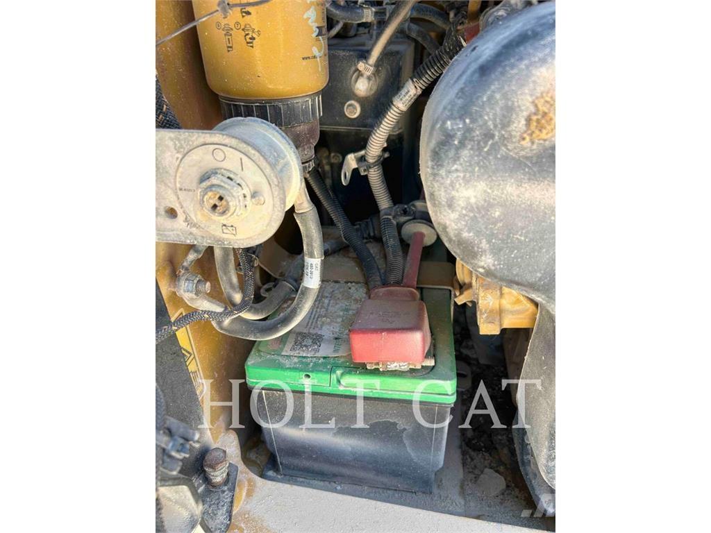 CAT 262D3 Minicarregadeiras