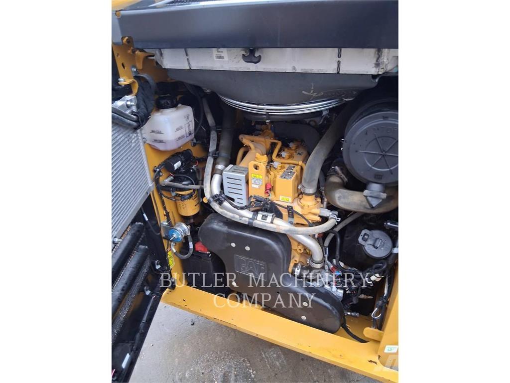 CAT 262D3 C3H2 Minicarregadeiras