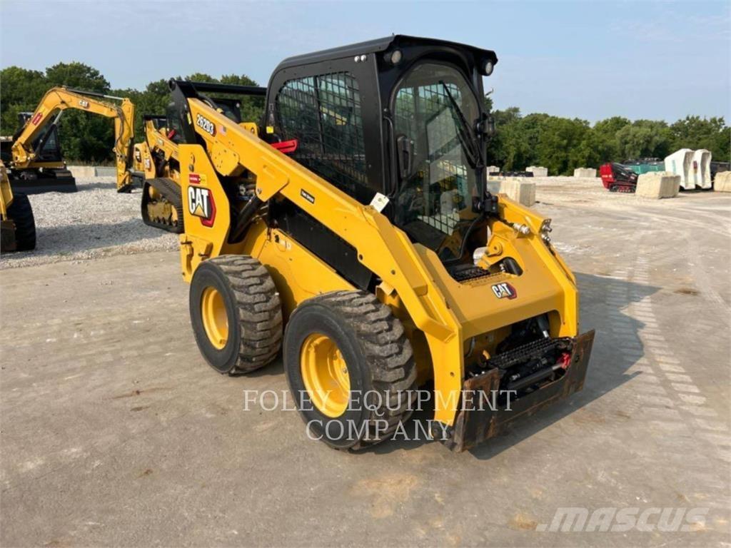 CAT 262D3STD2C Minicarregadeiras