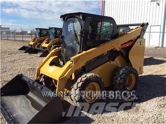 CAT 272D Minicarregadeiras