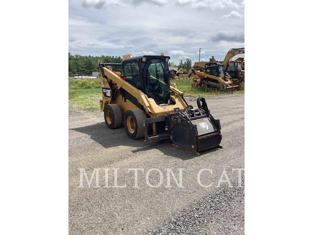 CAT 272D Minicarregadeiras