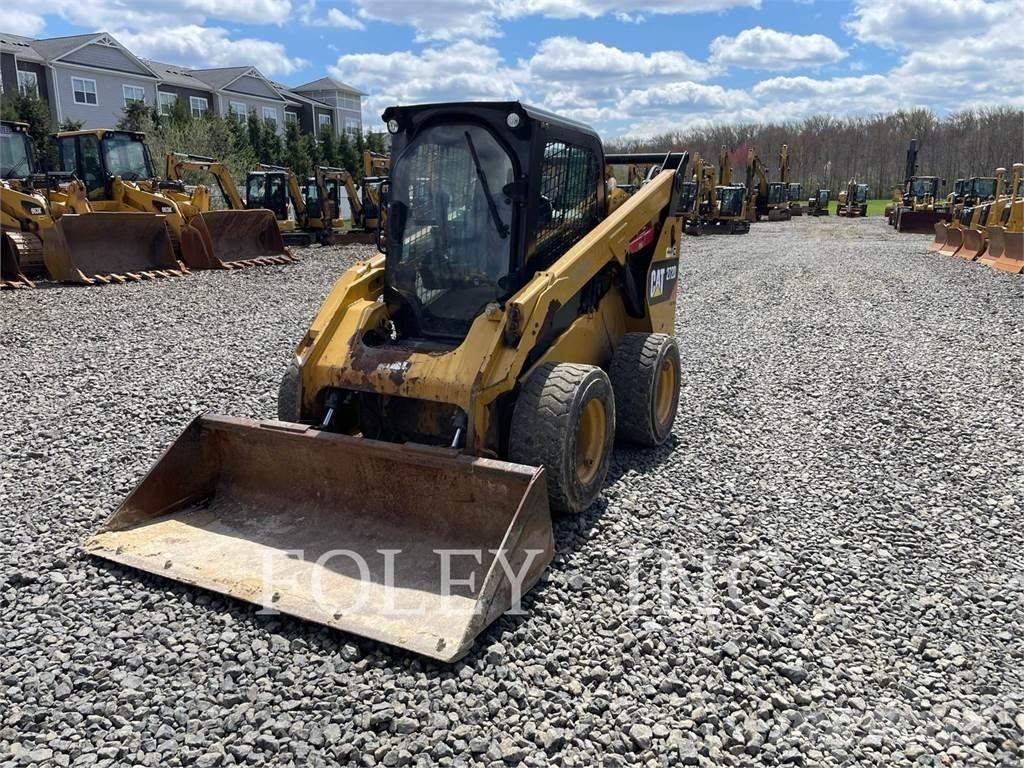CAT 272D Minicarregadeiras