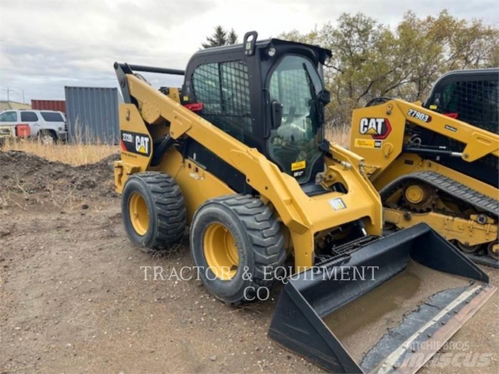 CAT 272D2 Minicarregadeiras