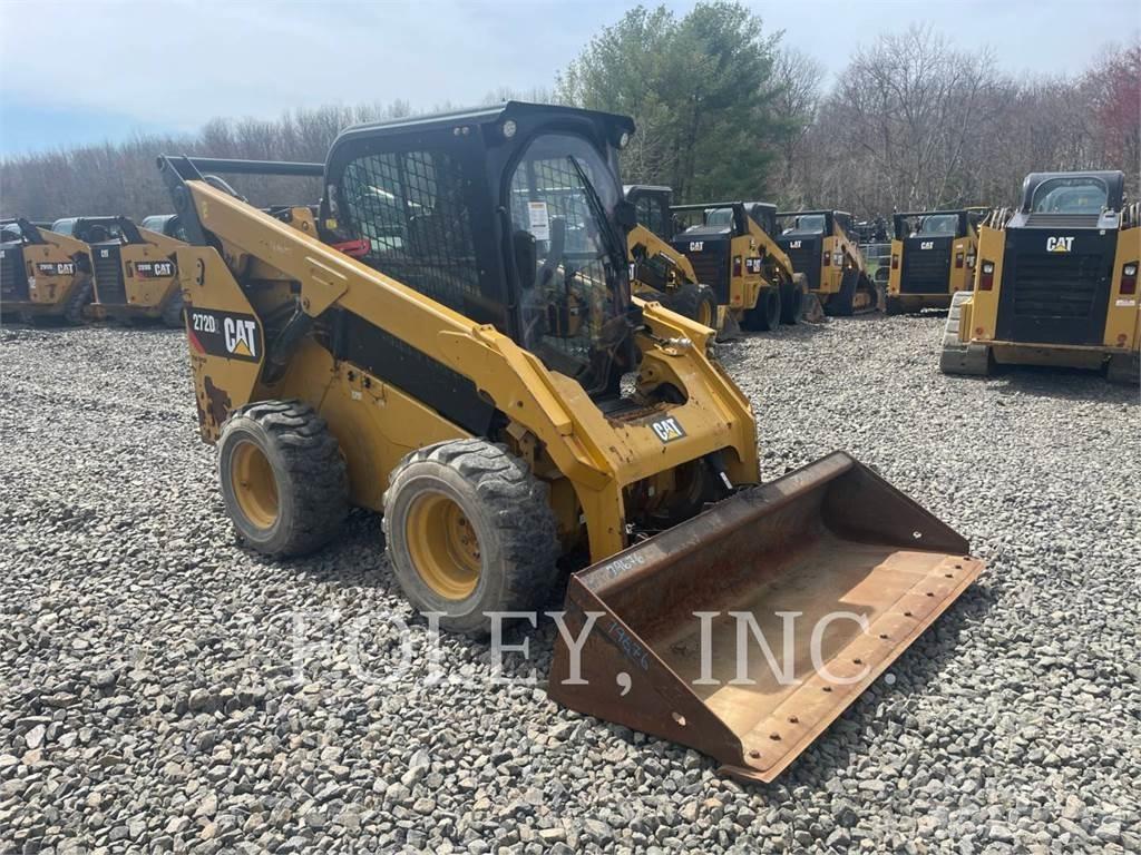 CAT 272D2 Minicarregadeiras