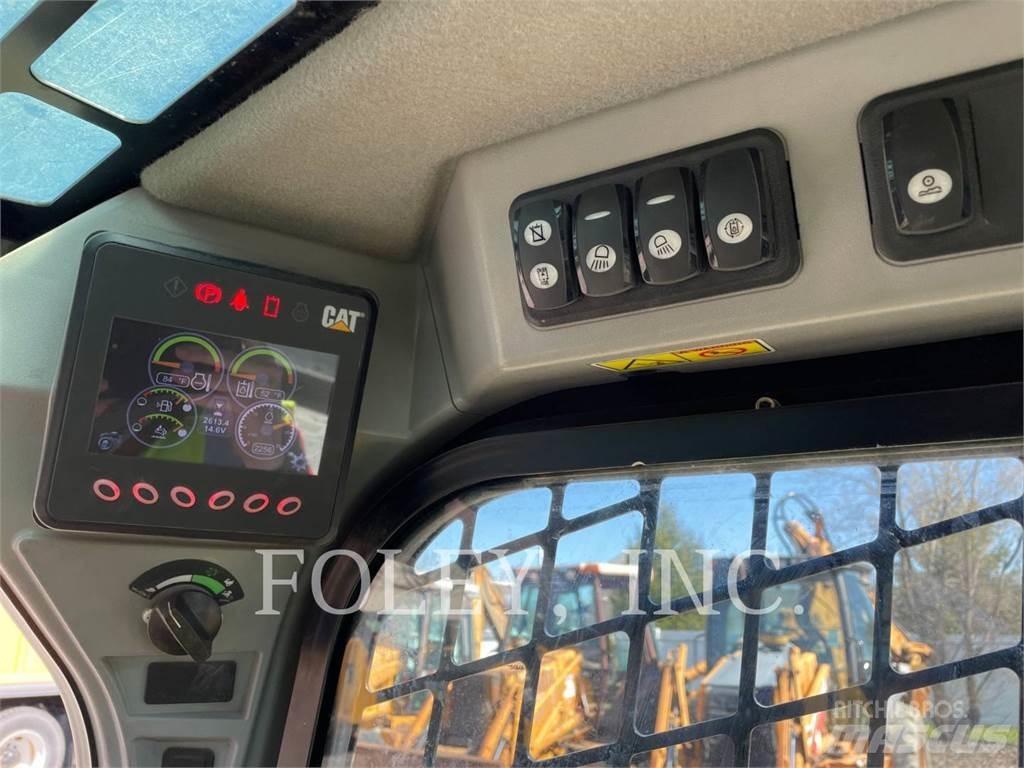 CAT 272D2 Minicarregadeiras