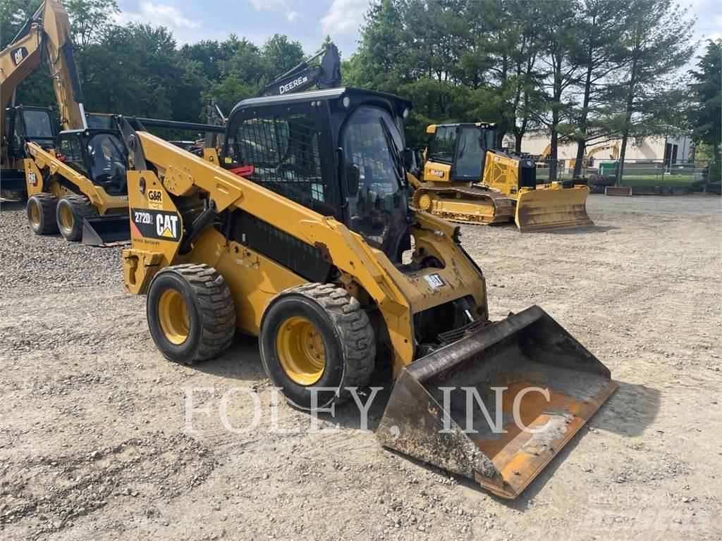 CAT 272D2 Minicarregadeiras