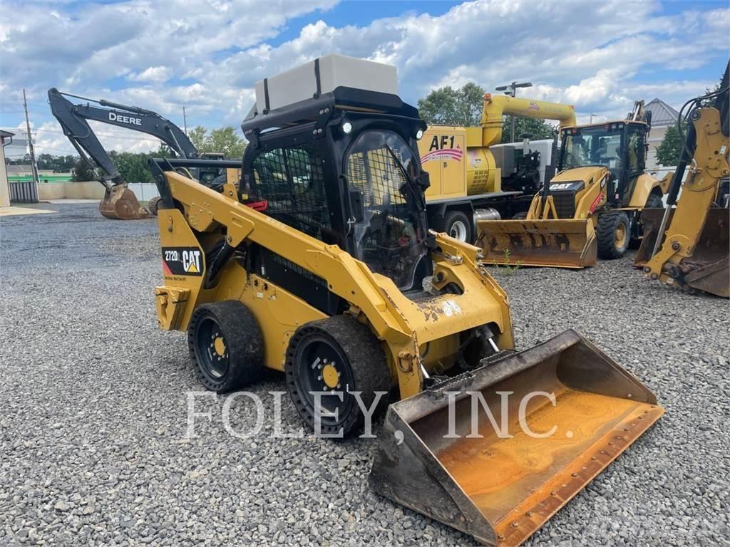 CAT 272D2 Minicarregadeiras
