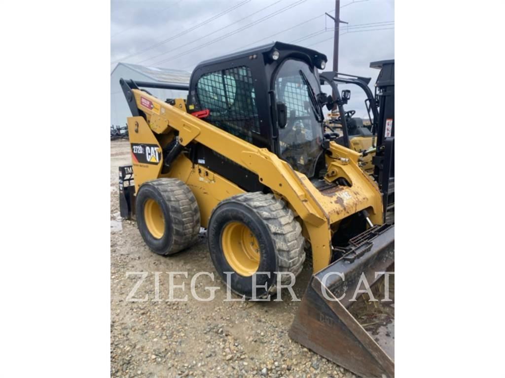 CAT 272D2 Minicarregadeiras
