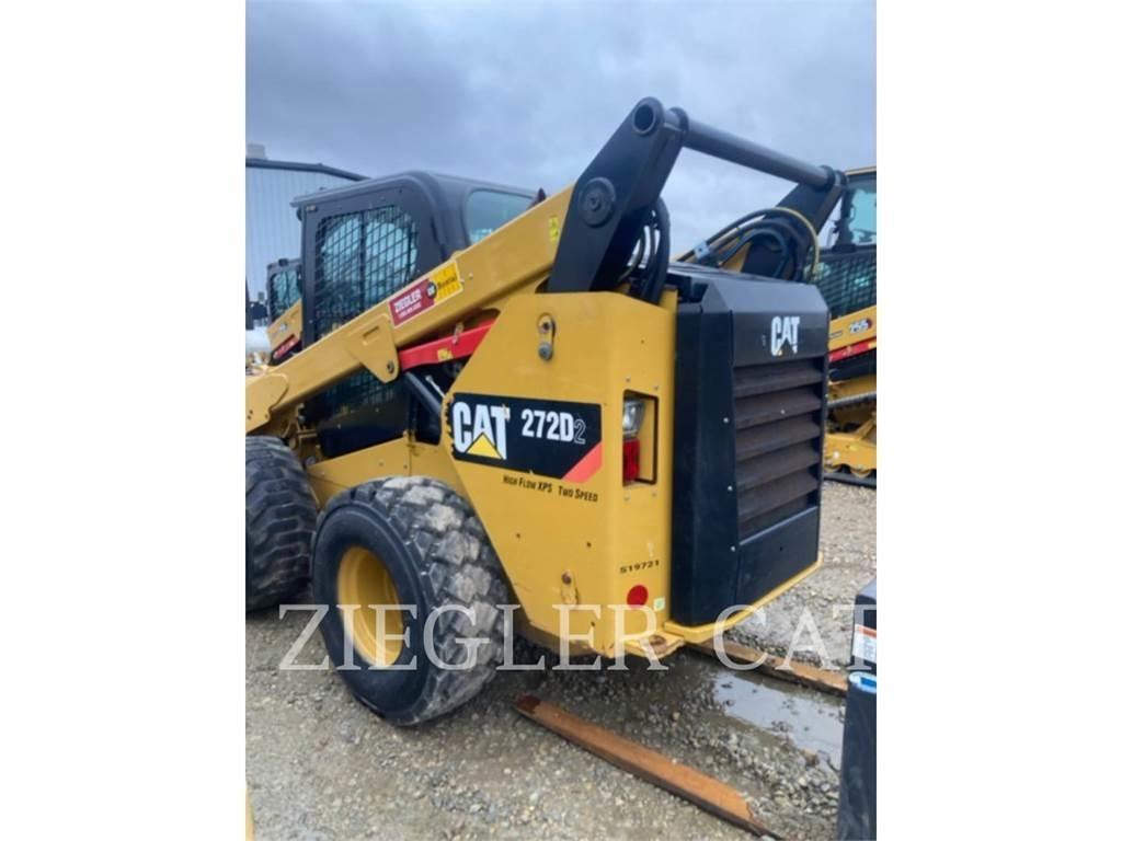 CAT 272D2 Minicarregadeiras