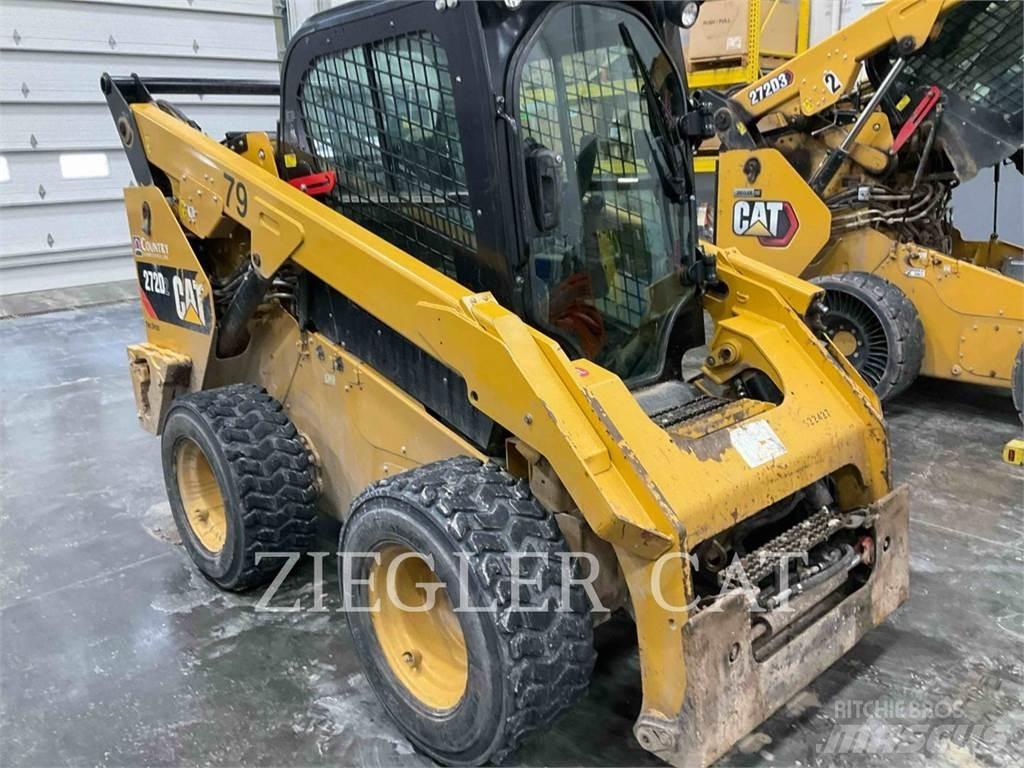 CAT 272D2 Minicarregadeiras