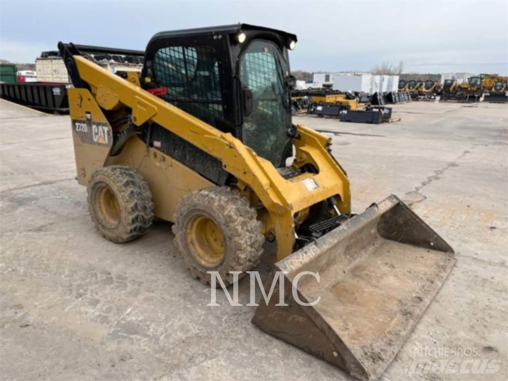 CAT 272D2 Minicarregadeiras