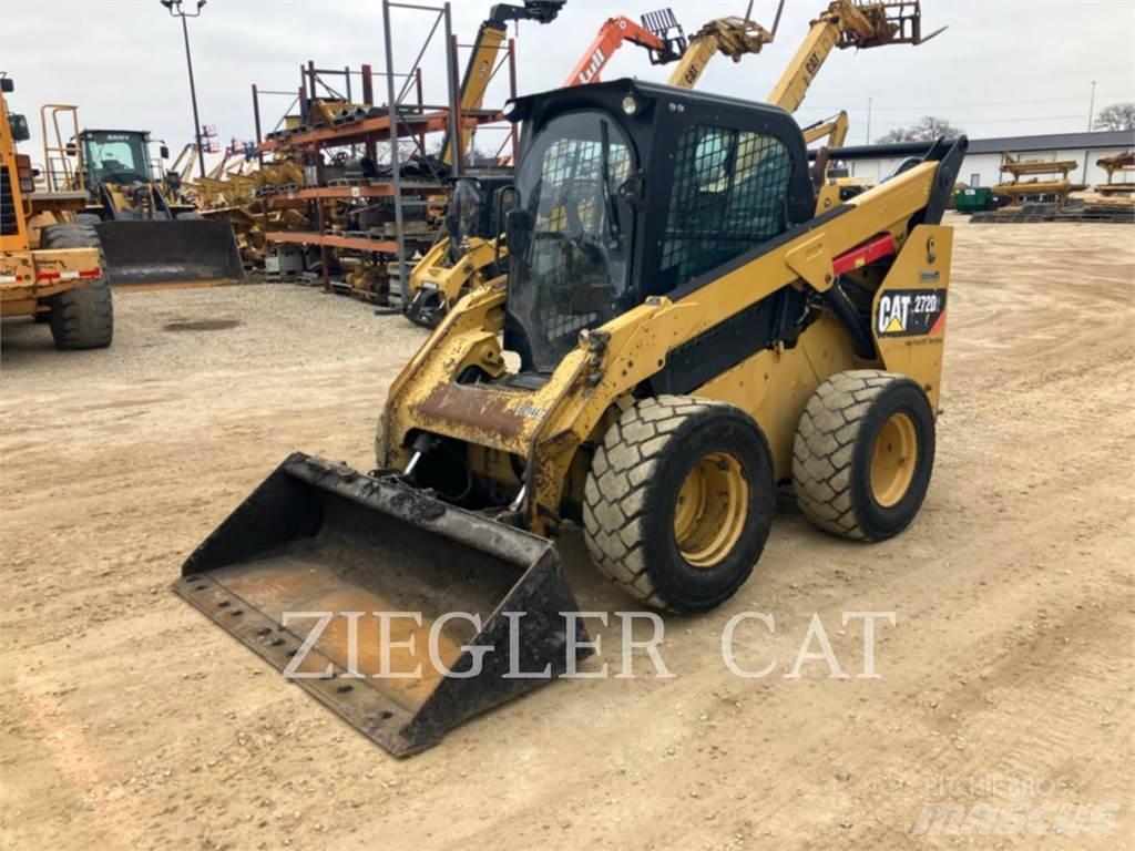 CAT 272D2 Minicarregadeiras