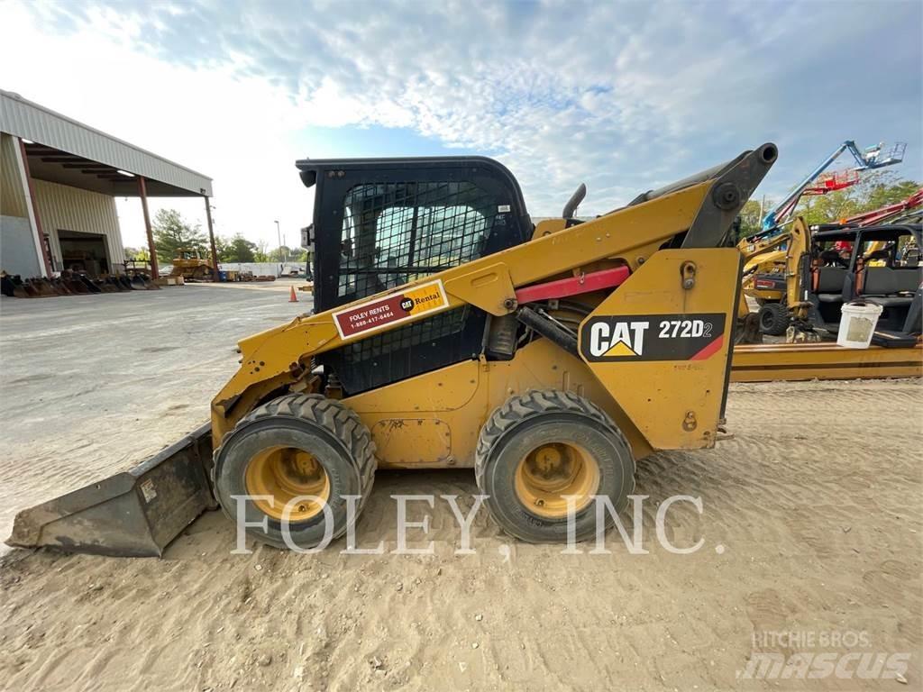 CAT 272D2 Minicarregadeiras